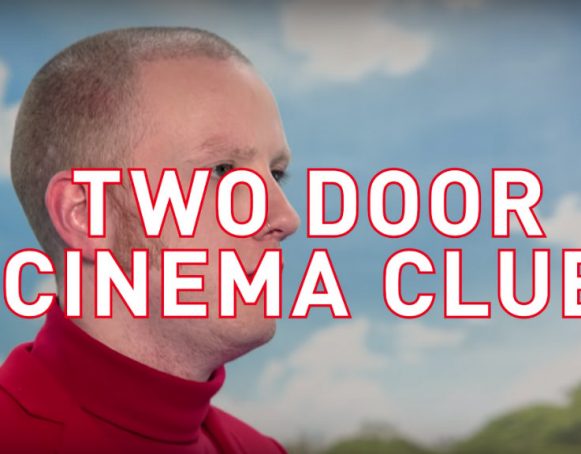 Two Doors Cinema Club estrena nuevo sencillo